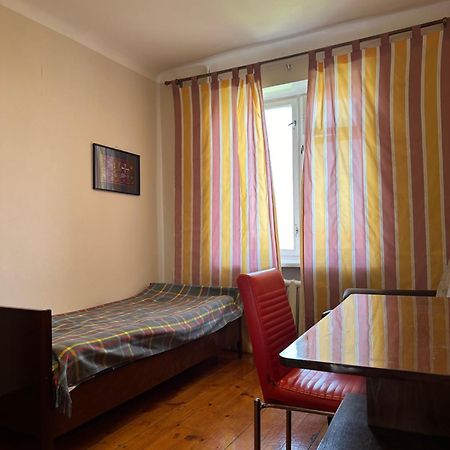 Ferienwohnung Cosy flat in the city center Bischkek Exterior foto